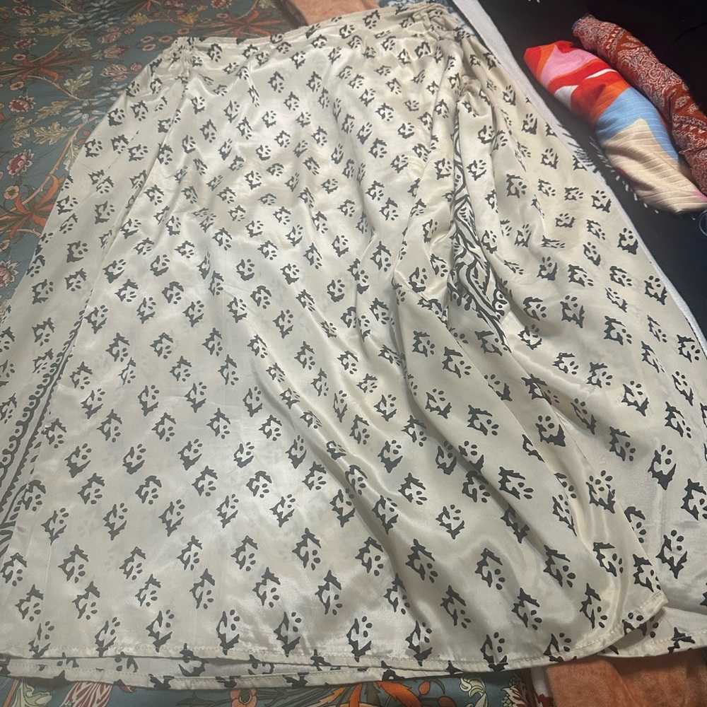 EARTHBOUND Black and Cream A-Line Skirt